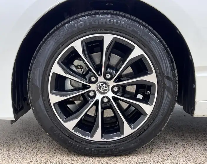 Toyota Avalon 2023 Model Intelligent Hybrid 2.5L E-CVT Deluxe Edition – фото 8