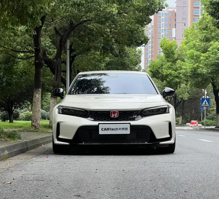 Honda Civic Imported 2023 Model 420TURBO TYPE R – фото 2