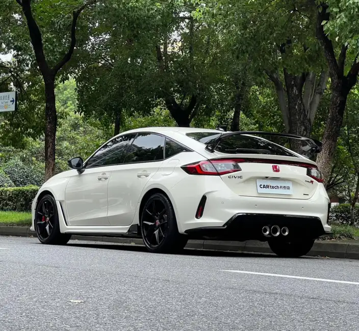 Honda Civic Imported 2023 Model 420TURBO TYPE R – фото 5