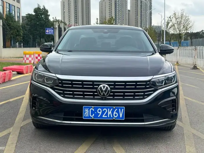 Volkswagen Passat 2022 Model 330TSI Premium Edition