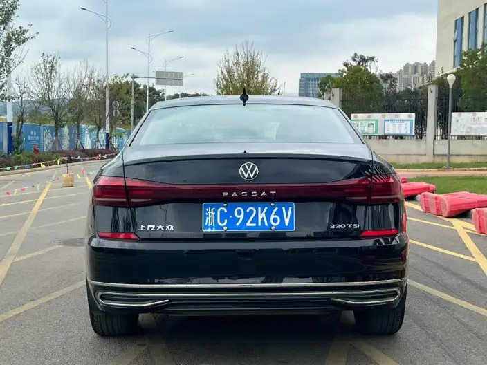 Volkswagen Passat 2022 Model 330TSI Premium Edition