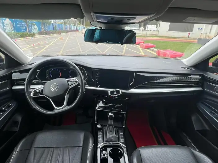 Volkswagen Passat 2022 Model 330TSI Premium Edition – фото 6