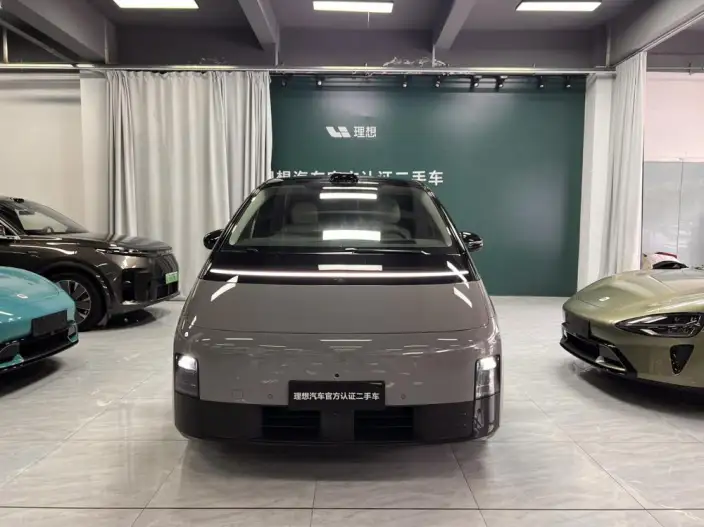 Li Auto MEGA 2024 Model Ultra Edition