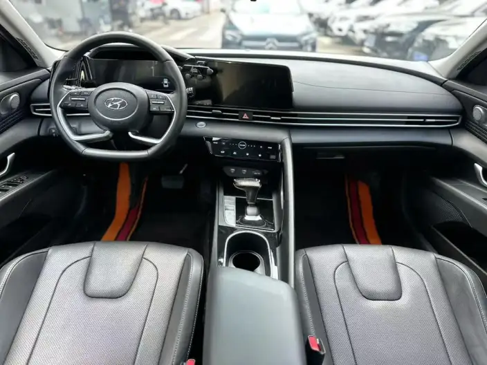 Hyundai Ioniq 2023 Model 1.5L CVT LUX Premium Edition – фото 6