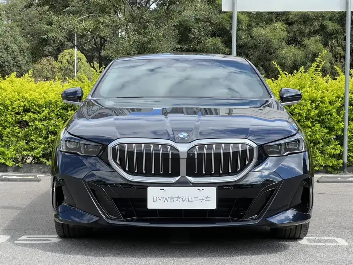 BMW 5 Series 2025 Model Facelift 530Li Leading Model M Sports Set