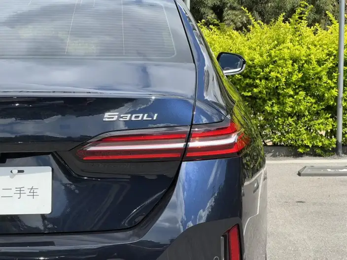 BMW 5 Series 2025 Model Facelift 530Li Leading Model M Sports Set – фото 7