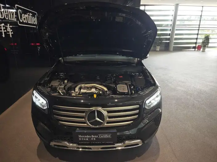 Mercedes-Benz GLB 2025 Model GLB 220 Fashion Model