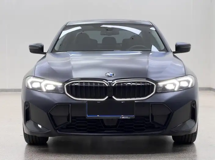 BMW 3 Series 2025 Model 330Li M Sports Night Set