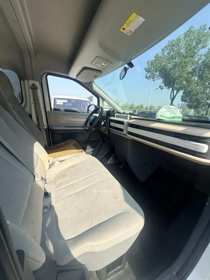 Maxus Dana V1 2024 Model V1+ Long axis Low top Gran Passenger car 62kWh – фото 8