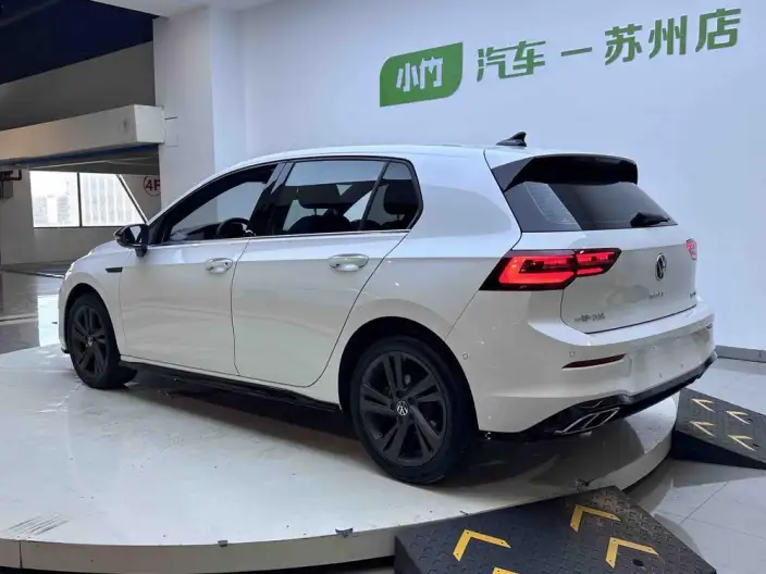 Volkswagen Golf 2023 Model 280TSI DSG R-Line Lite – фото 5