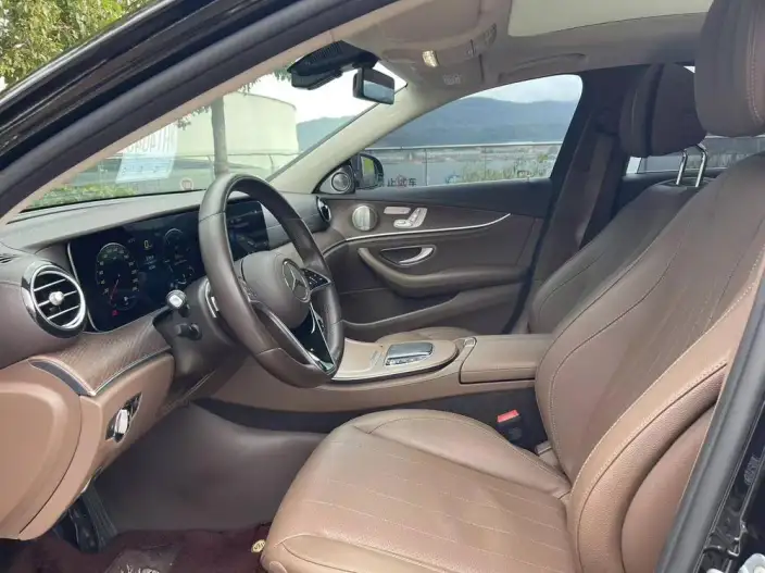 Mercedes-Benz E-Class 2022 Model Facelift II E 300 L Luxury Model sedan – фото 8