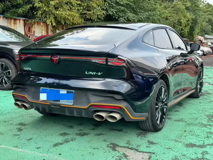 Changan UNI-V 2025 Model 1.5T 500Bar Noble Model – фото 5