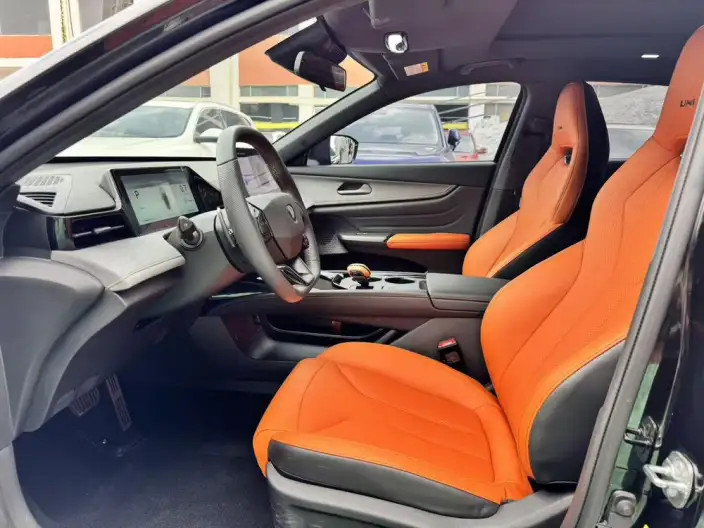 Changan UNI-V 2025 Model 1.5T 500Bar Noble Model – фото 7