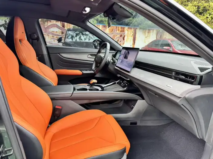 Changan UNI-V 2025 Model 1.5T 500Bar Noble Model – фото 9