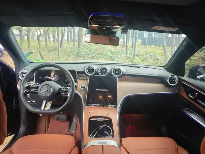 Mercedes-Benz GLC 2024 Model Facelift GLC 300 L 4MATIC Dynamic Model 5 seat – фото 9
