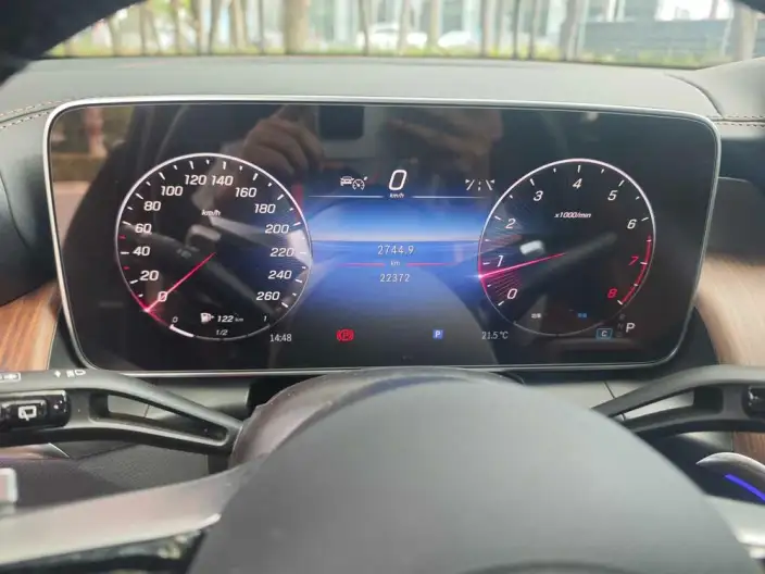 Mercedes-Benz GLC 2024 Model Facelift GLC 300 L 4MATIC Dynamic Model 5 seat – фото 10