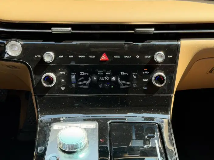 Genesis G80 2024 Model 2.5T 2WD Deluxe Edition – фото 9