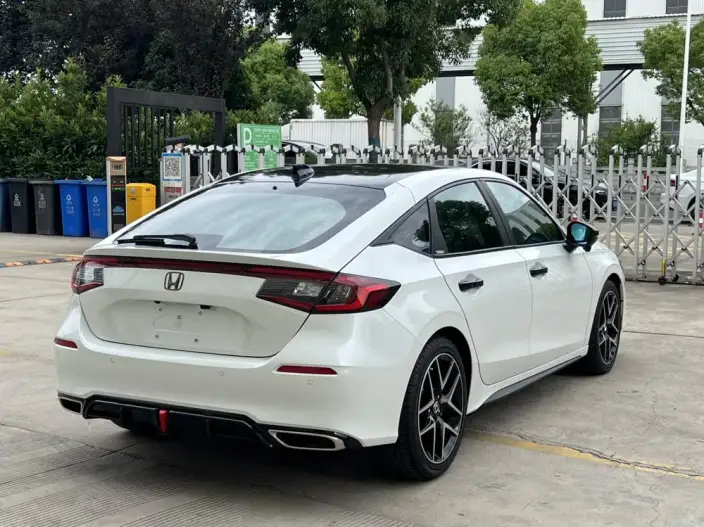 Honda Civic 2023 Model HATCHBACK 240TURBO Manual Extreme Edition – фото 7