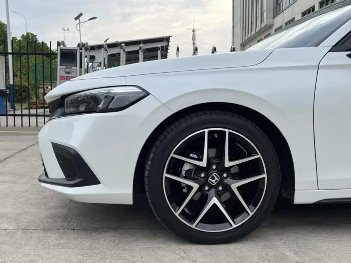 Honda Civic 2023 Model HATCHBACK 240TURBO Manual Extreme Edition – фото 8
