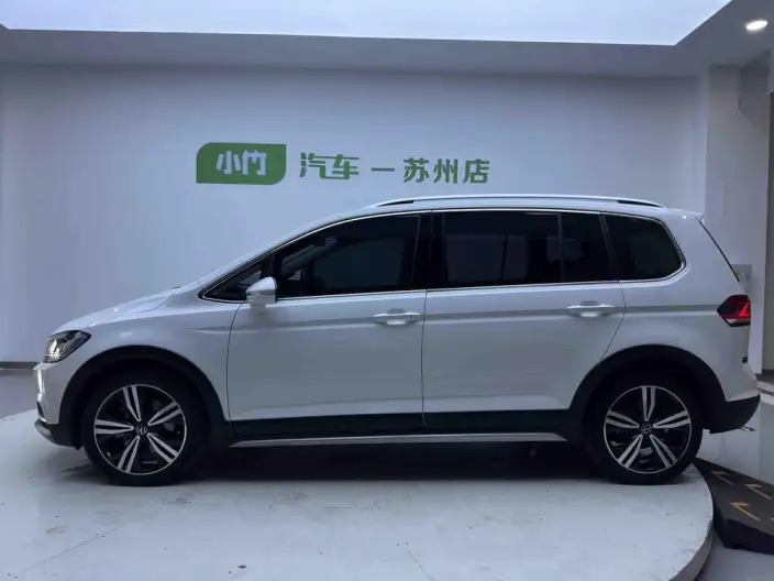 Volkswagen Touran L 2021 Model 280TSI DSG Extension Edition 7 seat