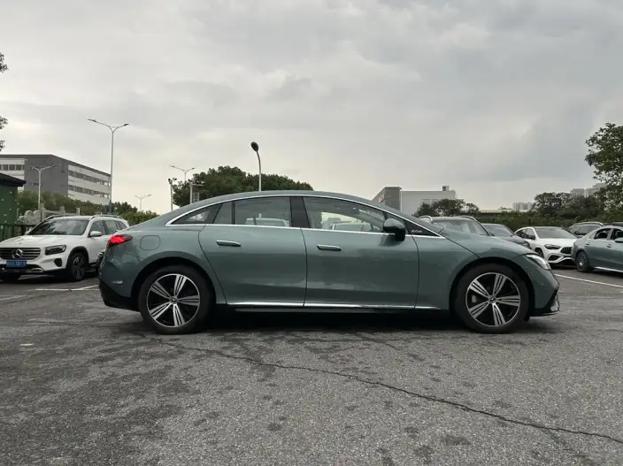Mercedes-Benz EQE 2025 Model EQE 500 4MATIC Deluxe Edition – фото 6
