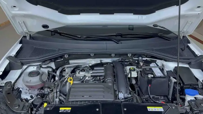 Volkswagen T-Roc 2022 Model 280TSI DSG 2WD R-Line Pro PLUS – фото 7