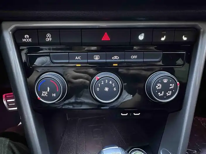 Volkswagen T-Roc 2022 Model 280TSI DSG 2WD R-Line Pro PLUS – фото 9