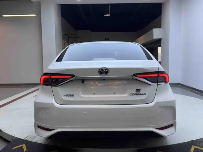 Toyota Corolla 2021 Model 1.5L CVT GR SPORT Sports Edition – фото 6