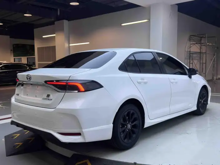 Toyota Corolla 2021 Model 1.5L CVT GR SPORT Sports Edition – фото 7