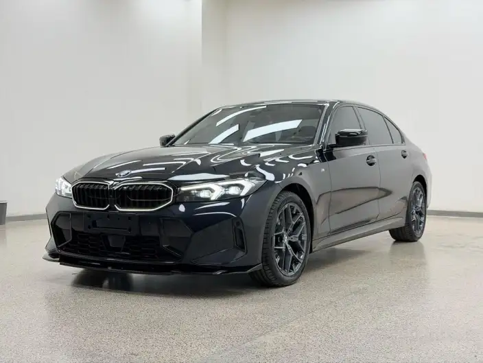 BMW 3 Series 2025 Model 330i M Sports Night Set