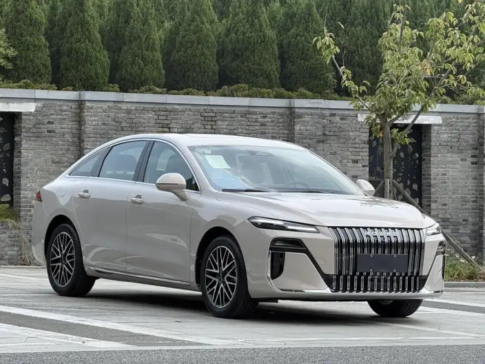 Roewe M7 DMH 2025 Model 160km Yuexiang Edition – фото 2