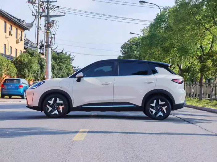 Wuling BingoS 2025 Model 430km Flagship Model – фото 4