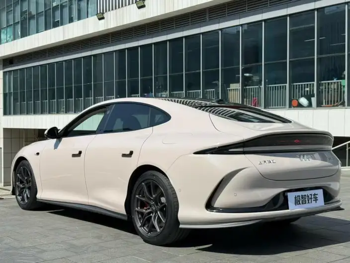 IM L6 2024 Model Max Standard Edition 75kWh