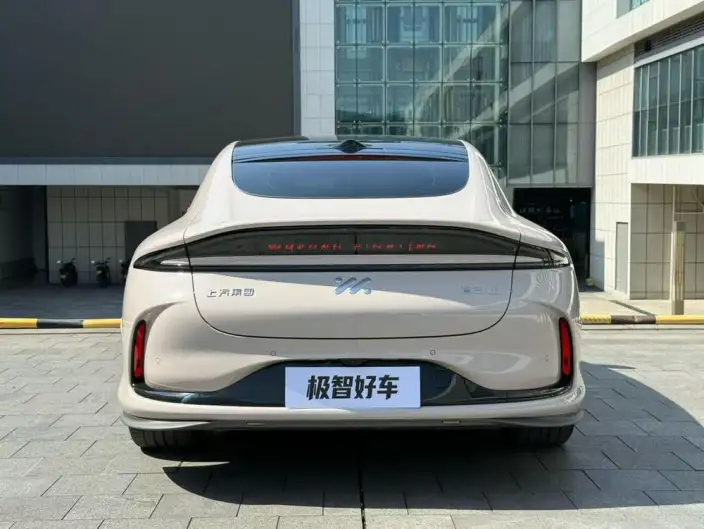 IM L6 2024 Model Max Standard Edition 75kWh – фото 5