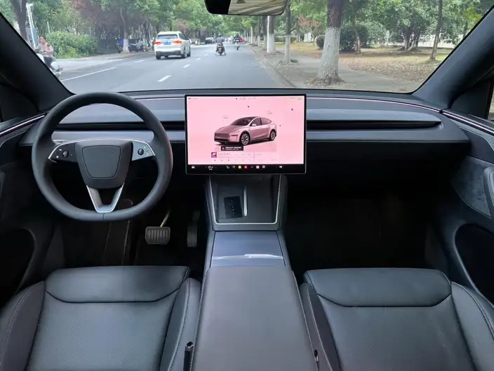 Model Y L 2026 Model Standard Edition – фото 8