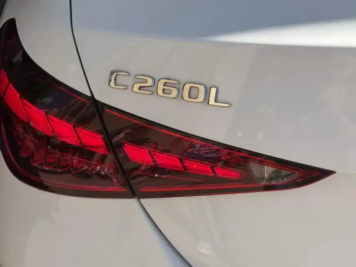 Mercedes-Benz C-Class 2026 Model C 260 L Sports sedan Special Edition – фото 8
