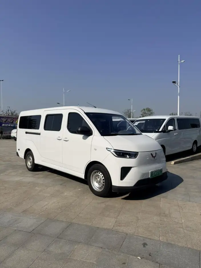 Wuling Yangguang 2025 Model 400km Passenger car Edition Comfort Model 6 seat – фото 3