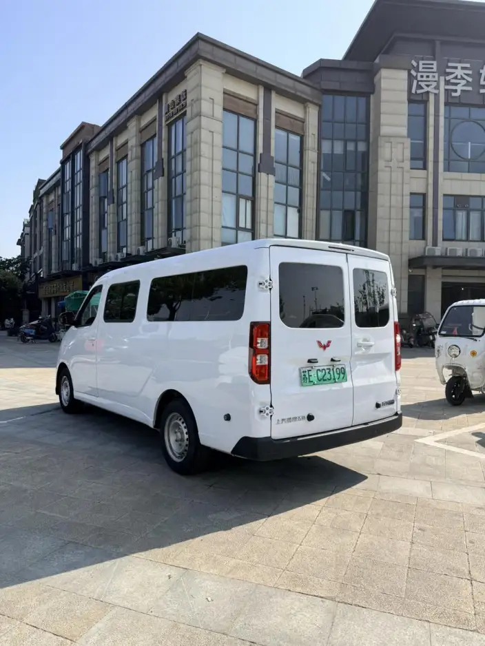 Wuling Yangguang 2025 Model 400km Passenger car Edition Comfort Model 6 seat – фото 4