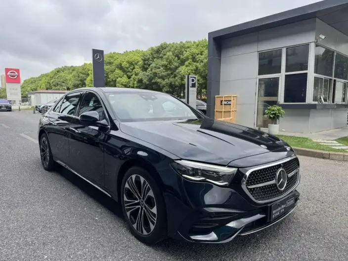 Mercedes-Benz E-Class PHEV 2024 Model E 350 e L sedan