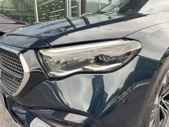 Mercedes-Benz E-Class PHEV 2024 Model E 350 e L sedan – фото 8