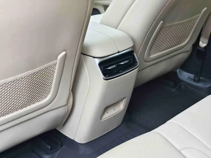 Aito M5 2025 Model Extended Range Ultra 4WD Edition – фото 6