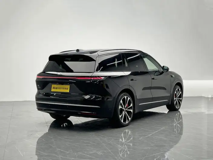 NIO ES8 2023 Model 100kWh Signature Edition – фото 7