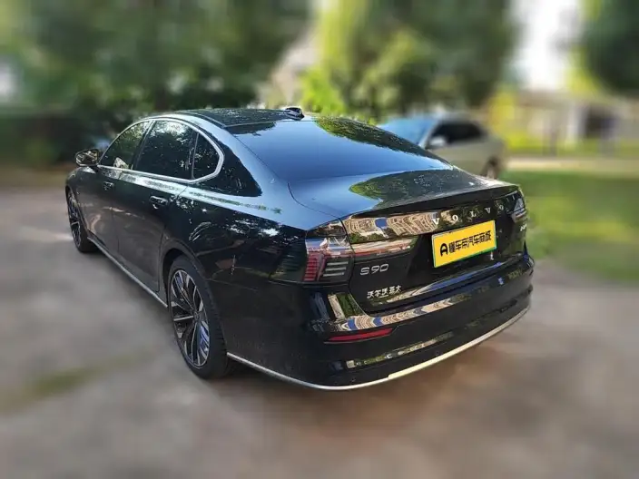 Volvo S90 PHEV 2026 Model T8 4WD Long Battery Life Pro Smart Elegance Deluxe Edition – фото 6
