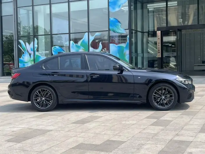 BMW 3 Series 2022 Model 325i M Sports Night Set – фото 8