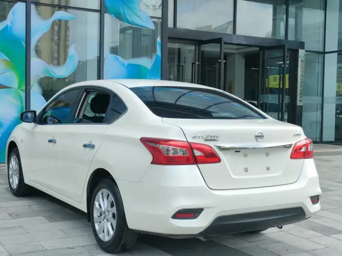 Nissan Sylphy 2024 Model Classic 1.6L XL CVT Deluxe Edition – фото 4
