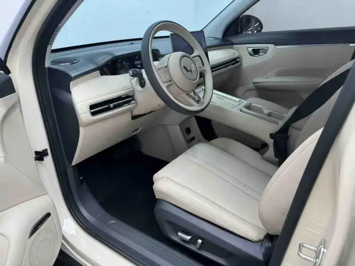 Wuling BingoS 2025 Model 325km Flagship Model – фото 8