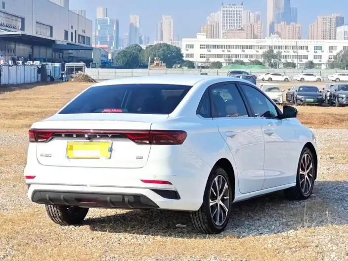 Geely Emgrand 2023 Model No. 4 Gen Champion Edition 1.5L CVT Flagship Model – фото 6
