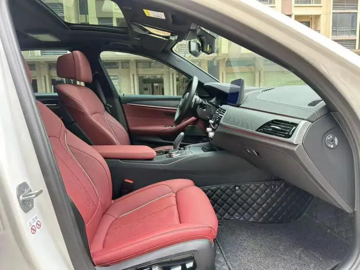 BMW 5 Series 2023 Model 530Li Exclusive Model M Sports Set – фото 6