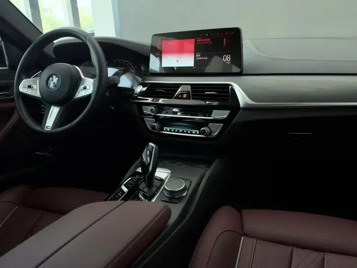 BMW 5 Series 2023 Model 530Li Exclusive Model M Sports Set – фото 8