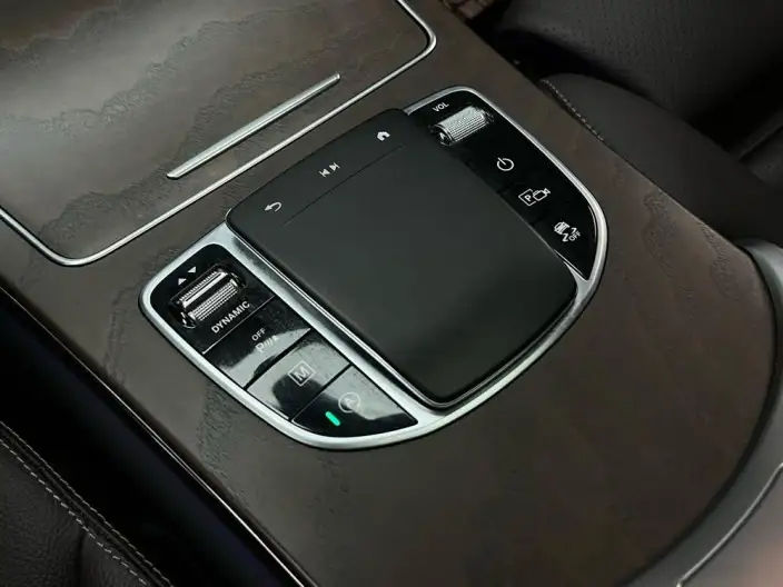 Mercedes-Benz GLC 2022 Model Facelift GLC 300 L 4MATIC Dynamic Model Collector Edition – фото 8